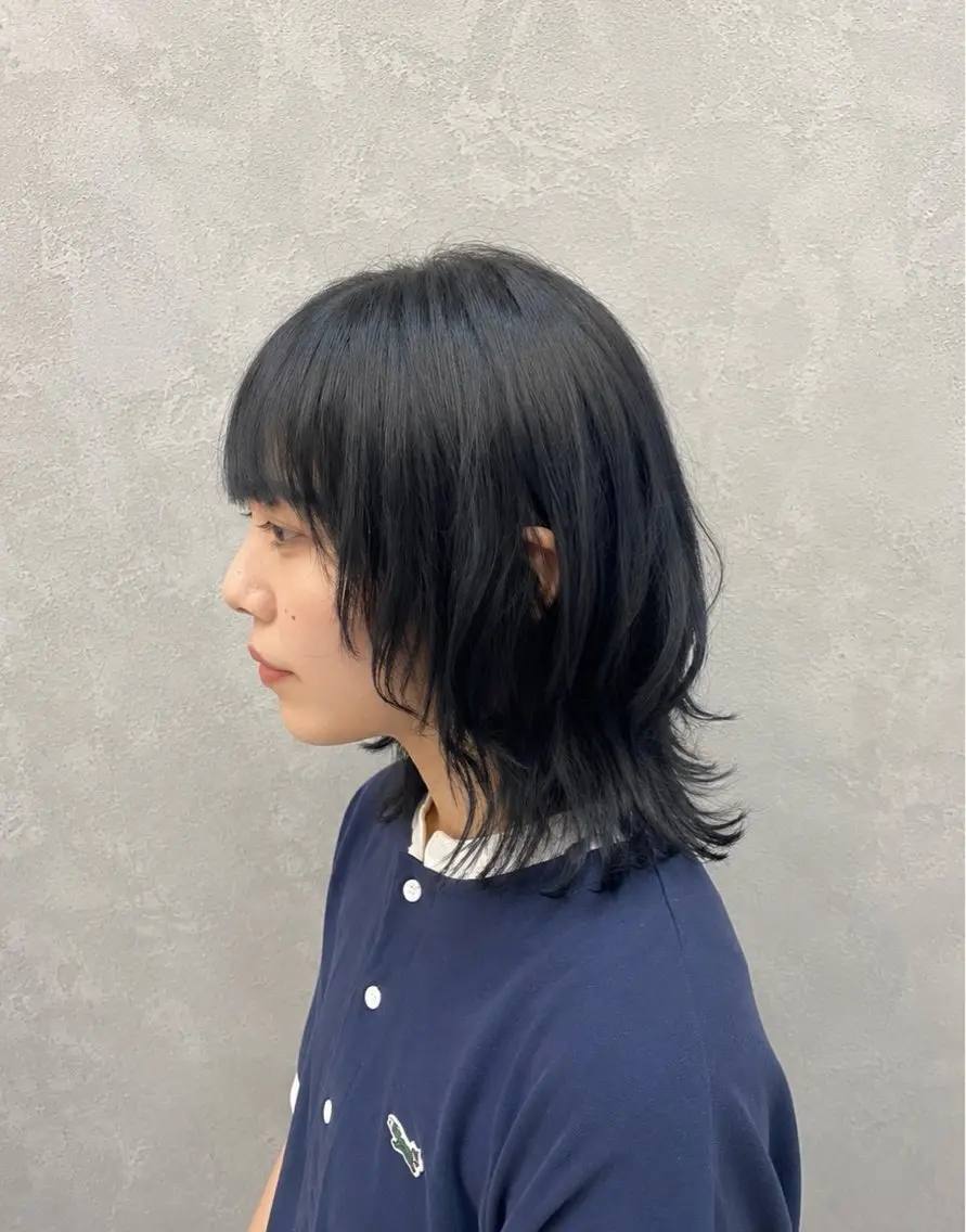 セミロング カラー 黒髪 レイヤーカット ウルフカット ウルフレイヤー カット ヘアカラー トリートメント 【enil代表】 杉林和哉のヘアスタイル