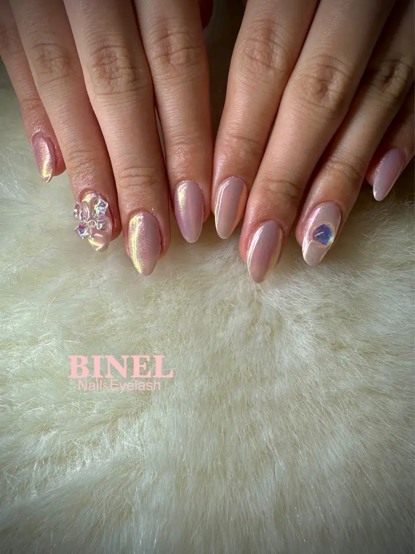 ネイル オーロラネイル BINEL REINAのネイルデザイン