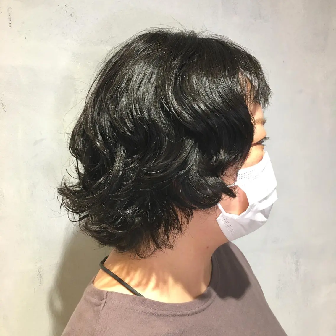 ショート パーマ デジタルパーマ ハイライトカラー レイヤーカットのヘアスタイル