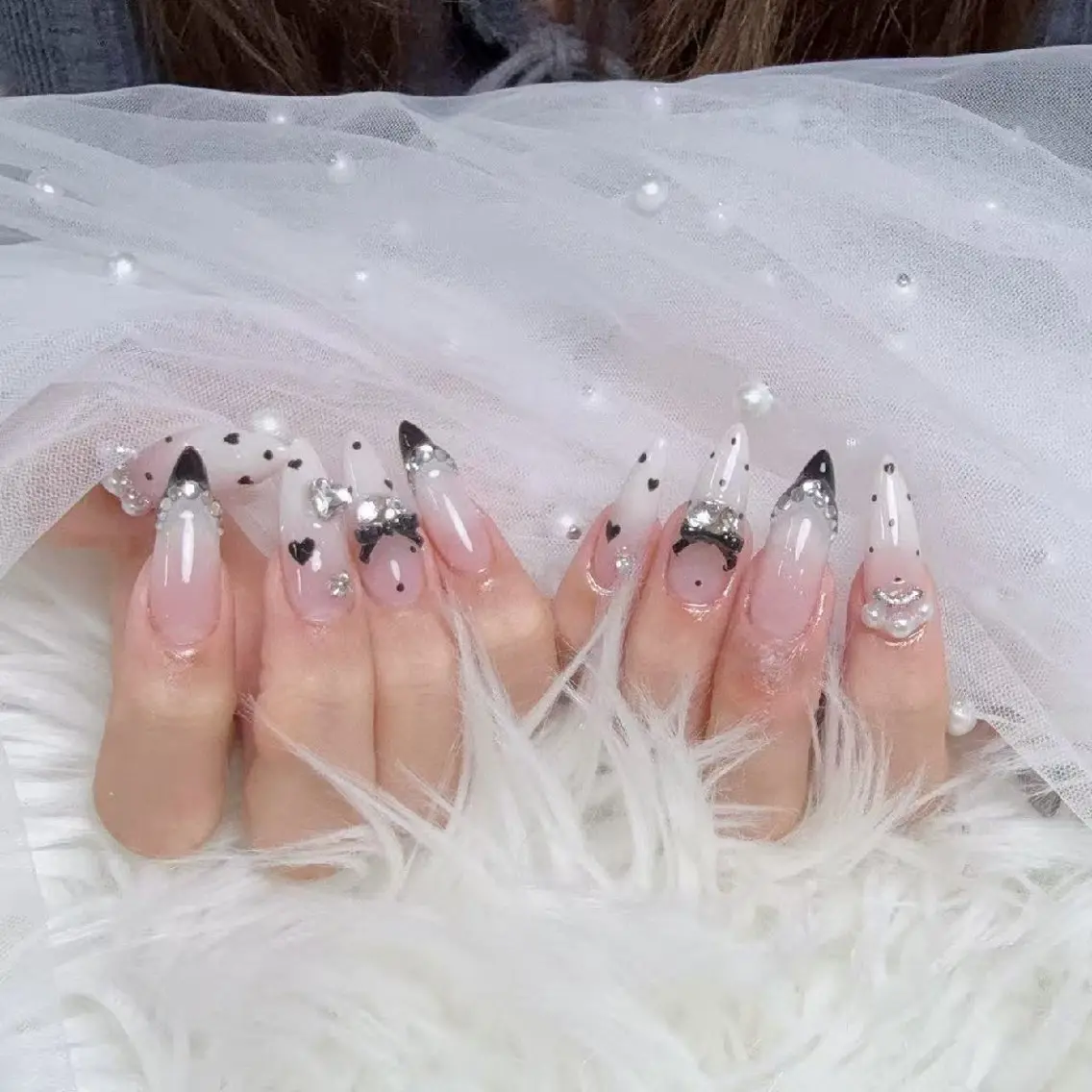 ネイル ENsalon AKIRAのネイルデザイン
