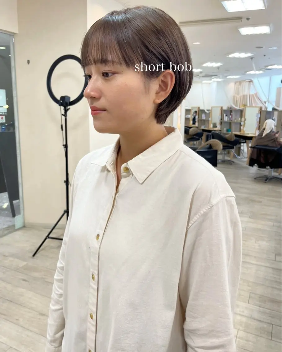 ショート カラー 切りっぱなしボブ ショートボブ ハンサムショート ベージュカラー ブラウンカラー カット ヘアカラー トリートメント 初めてのショート お任せください✂️のヘアスタイル