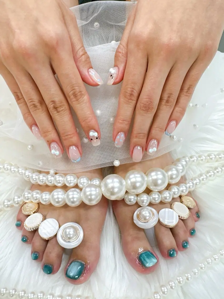 ネイル フレンチネイル ガラスフレンチ マグネットネイル マグネットフレンチ 夏ネイル Queeens nailのネイルデザイン