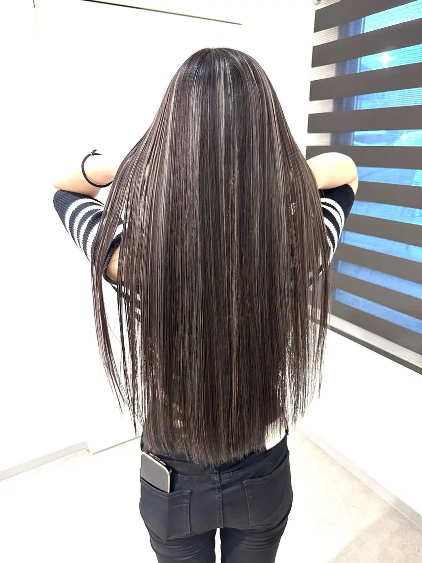 ロング カラー ヘアカラー 加藤 佑二のヘアスタイル