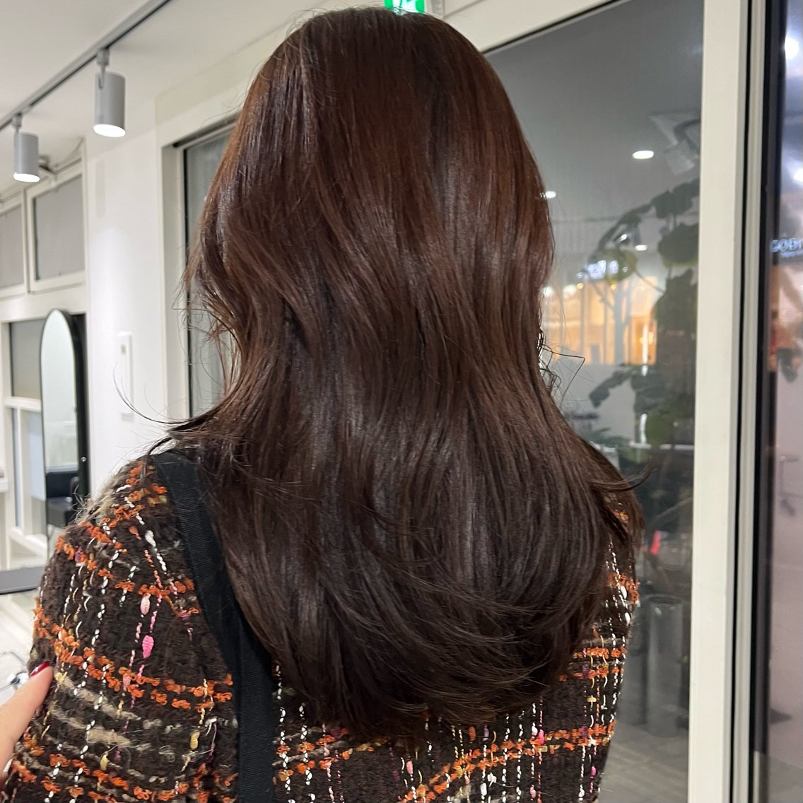 ミディアム ヘアカラー トリートメント ヘアセット Senri 艶髪/髪質改善カラーのヘアスタイル