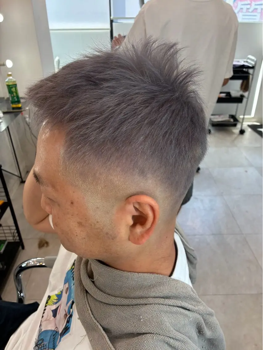 ヘアカラー サカイ シホのヘアスタイル