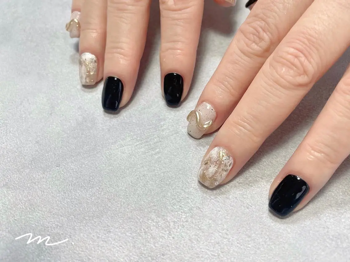 ネイル ミラーネイル ニュアンスネイル ぷっくりネイル フットネイル Mare nailのネイルデザイン