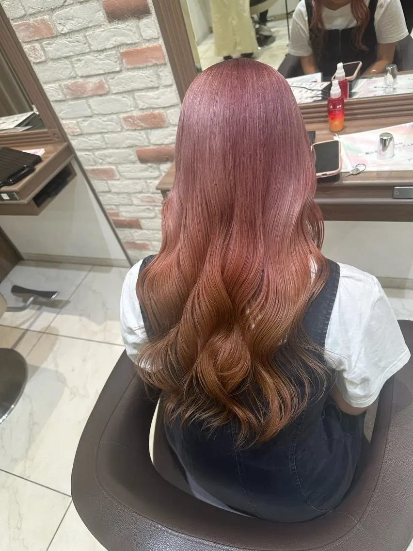 ロング カラー ブリーチ🎨デザイン カラー/れいじ🩶のヘアスタイル