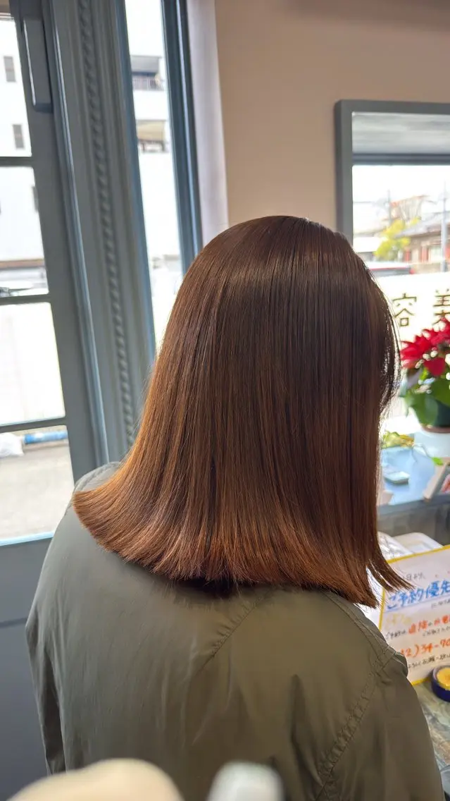 ミディアム カラー カット ヘアカラー トリートメント Sakura .のヘアスタイル