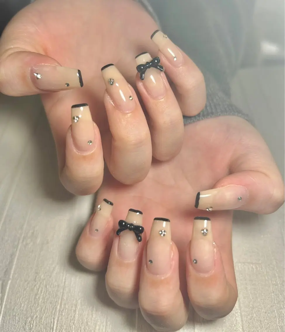 ネイル フレンチネイル Liennail 持込デザインやり放題のネイルデザイン