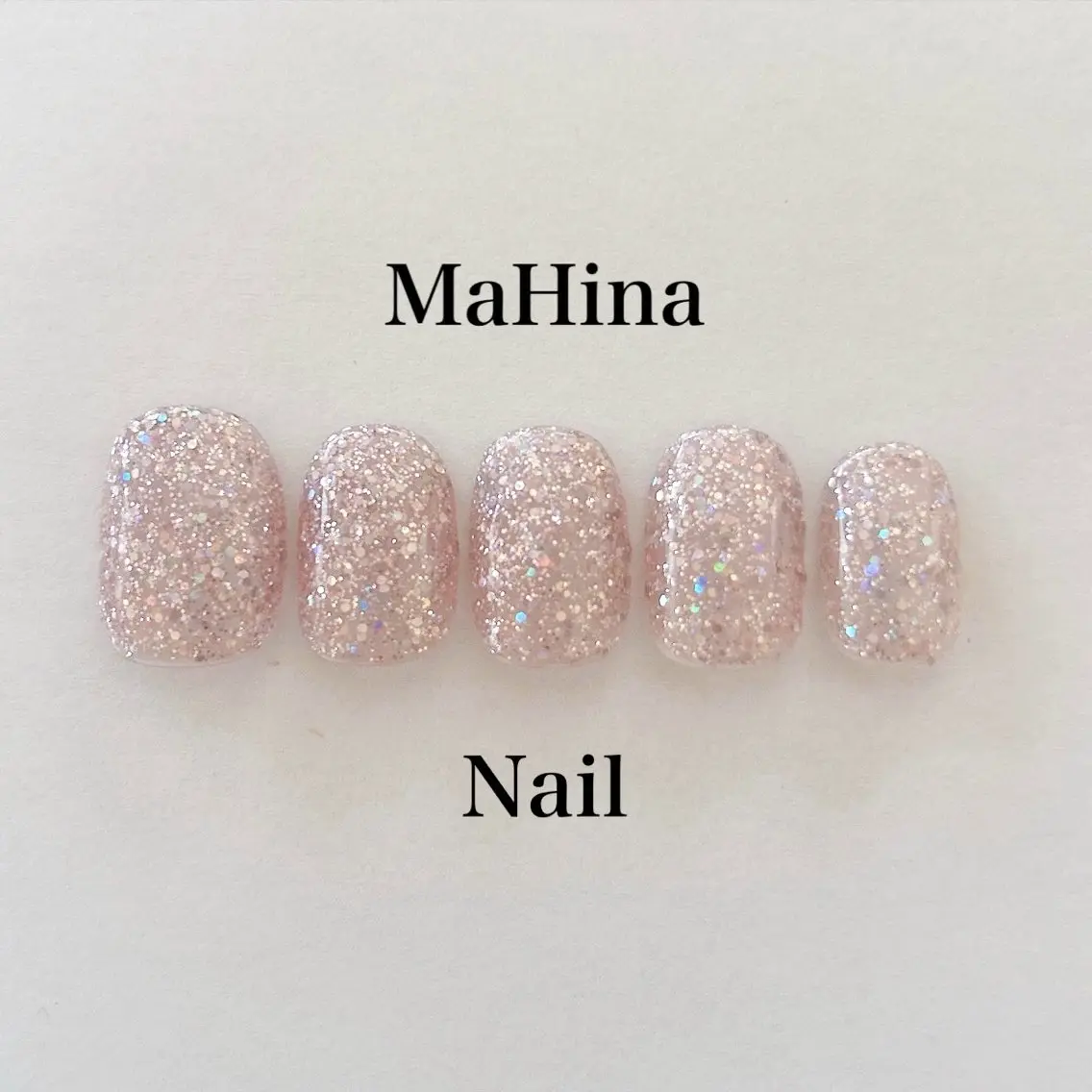 ネイル ジェルネイル キラキラネイル ラメ(グリッター) ワンカラーネイル ピンク ハンドネイル Le Vernis MaHina・まひなのネイルデザイン