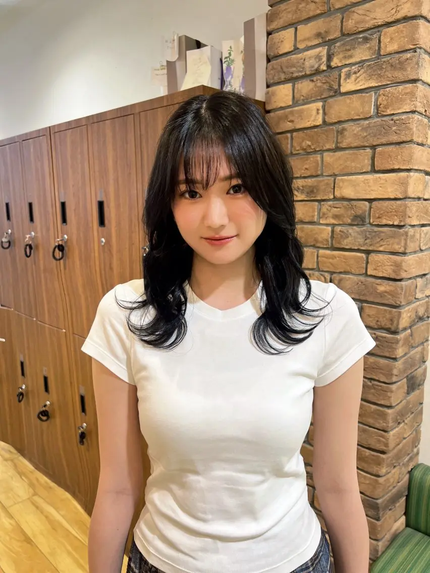 カラー 黒髪 ブルーカラー ブルーブラック NOA福島 RENA🌼のヘアスタイル