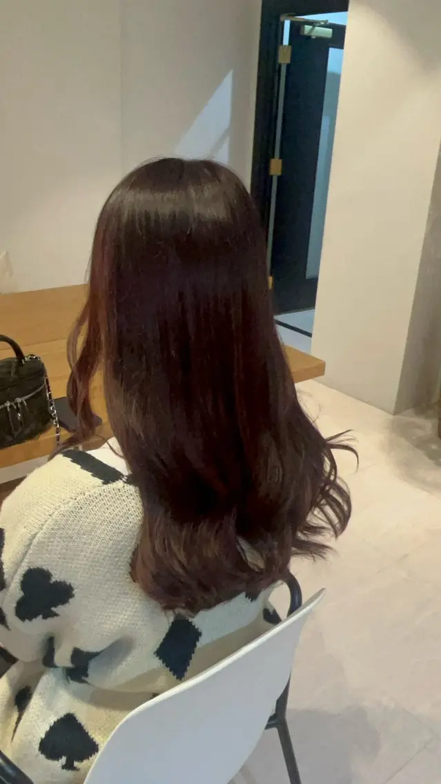 カラー ブラウンカラー ピンクカラー ニトウ レイナのヘアスタイル