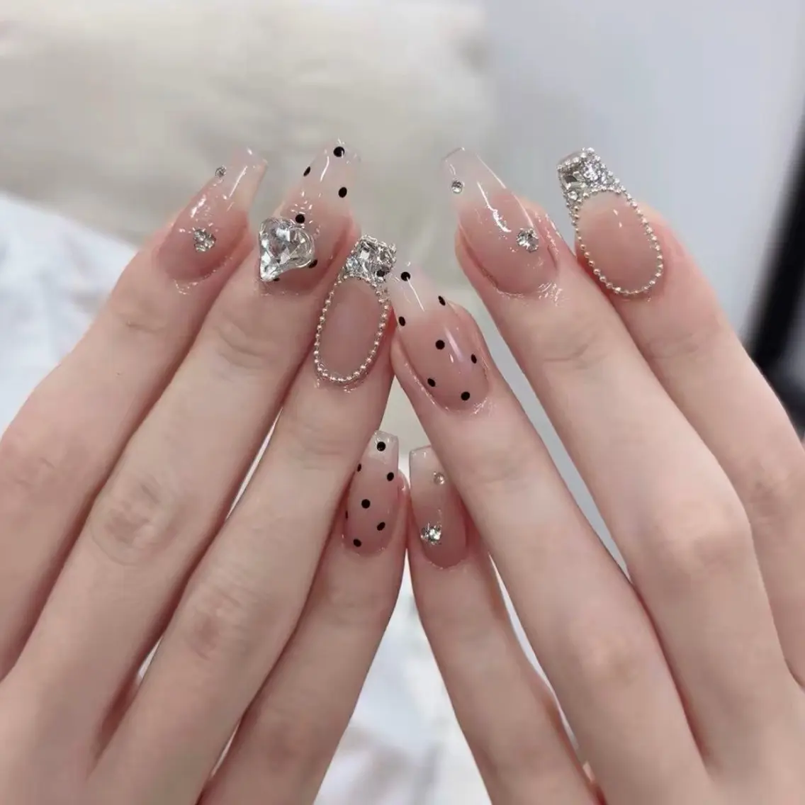 ネイル ハンドネイル Luna Gladeのネイルデザイン