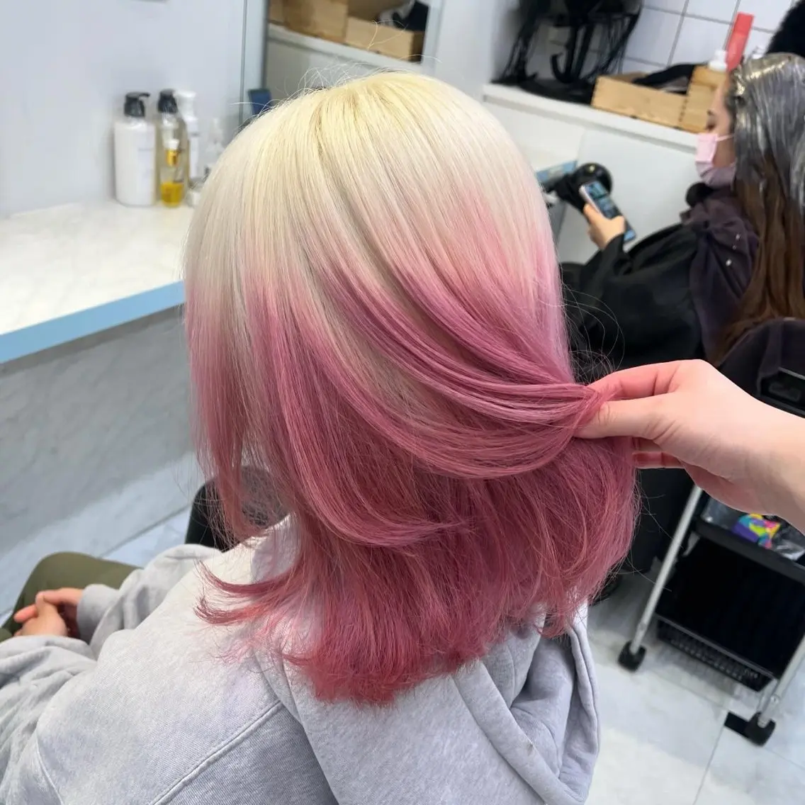 ミディアム カラー ヘアカラー トリートメント ブリーチカラー 🩵MIZUKIのヘアスタイル