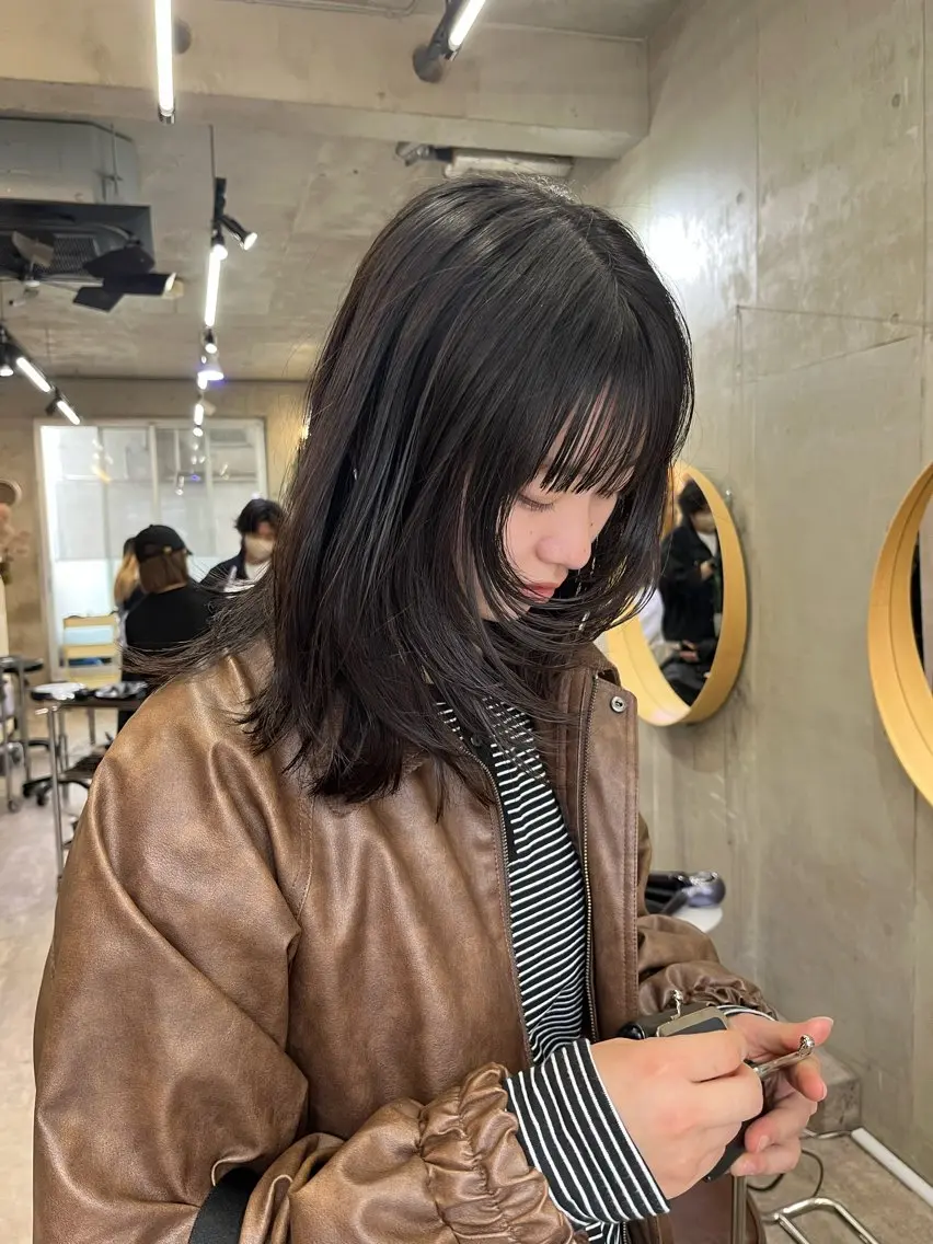 ロング カラー 顔周りカット 韓国風ヘア 似合わせカット カット 🤎𝐌𝐚𝐨⌇ お悩み解決美容師🤎のヘアスタイル