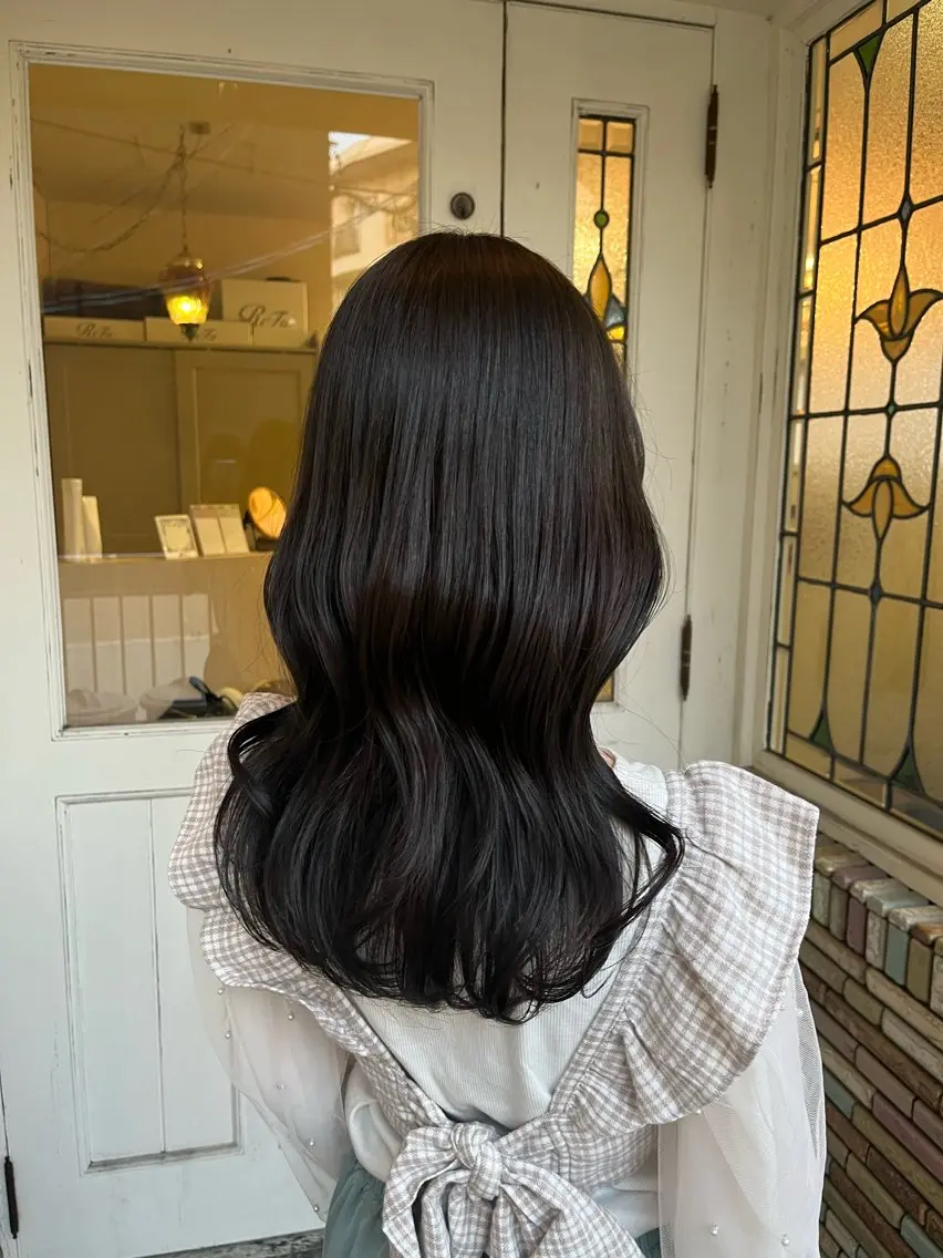 セミロング カット ヘアカラー 【艶髪カラー】 omiのヘアスタイル