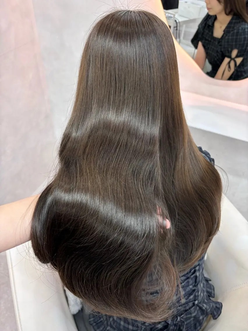 ロング カラー ブラウンカラー 透明感カラー トリートメント ヘアカラー ️🫧中島遼香🫧 艶カラー/髪質改善のヘアスタイル