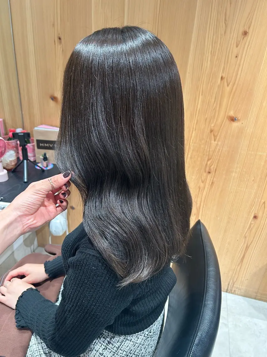 ミディアム カラー 透明感カラー グレージュ カット ヘアカラー トリートメント ヘッドスパ スキバサミを使わない カット🌼唯🌼のヘアスタイル