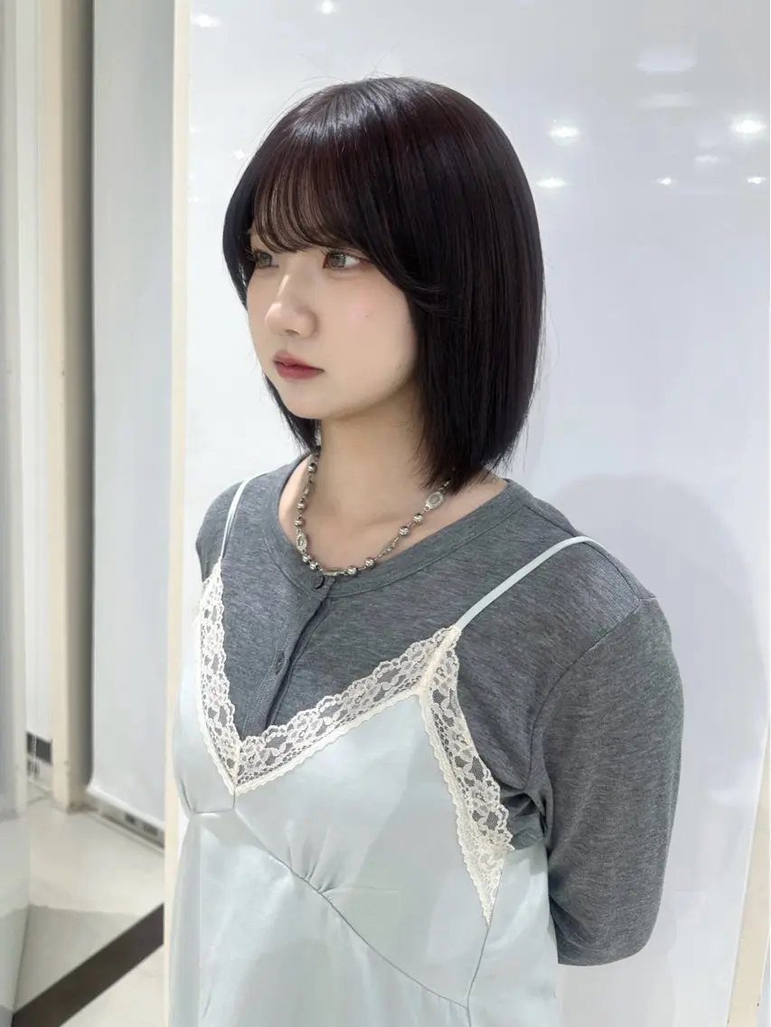 ミディアム カラー 'AXIS wakanaのヘアスタイル