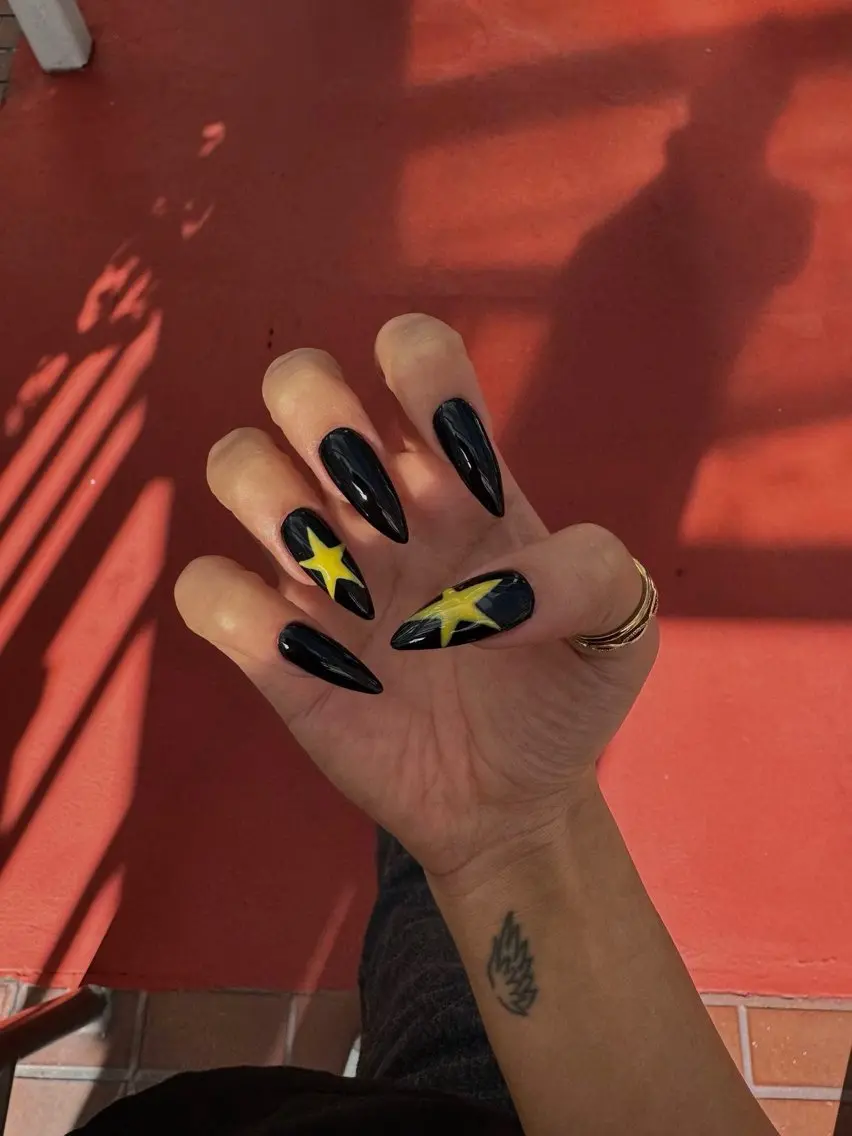 ネイル ハンドネイル HAPPI NAIL CALINのネイルデザイン