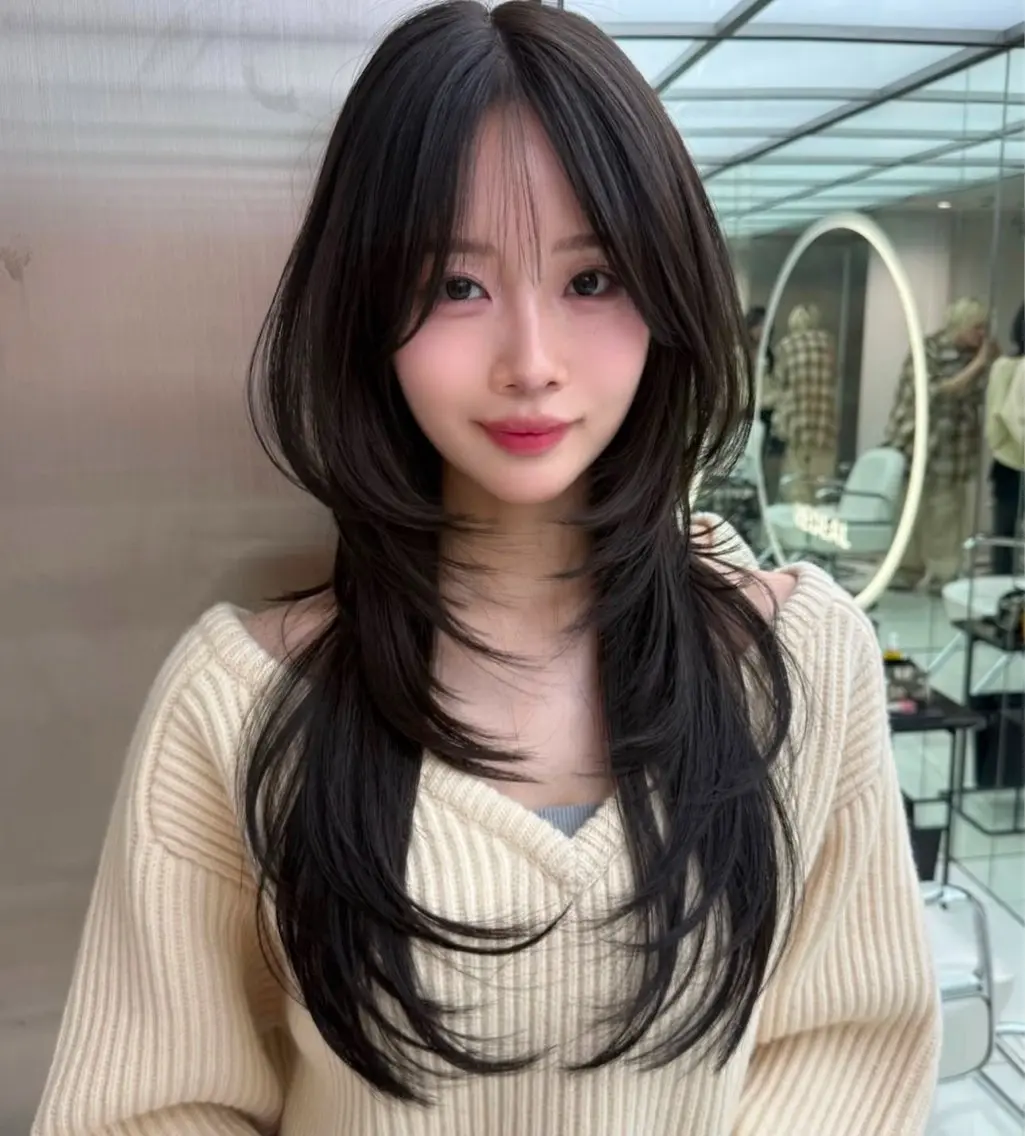 ロング 🥀モテ髪レイヤー 職人🥀のヘアスタイル