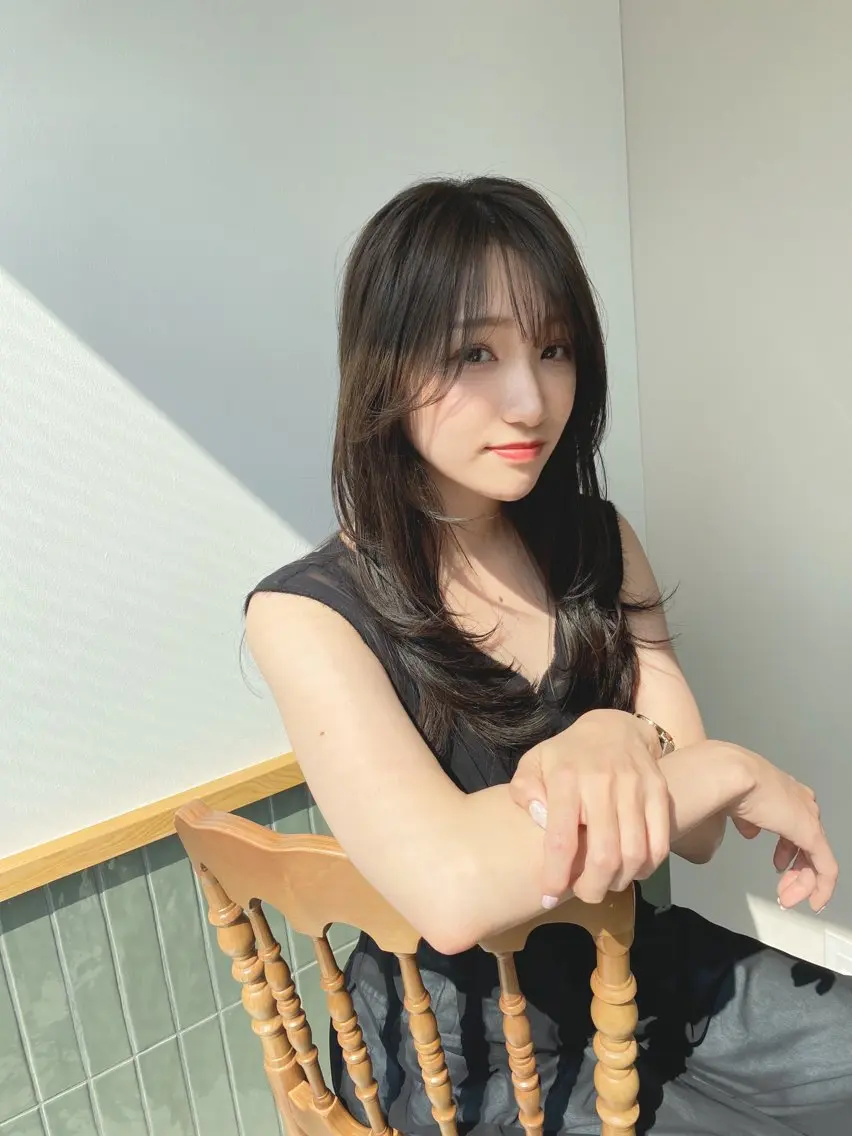 ミディアム カラー ヘアアレンジ グレージュ レイヤーカット カット ヘアカラー トリートメント 【代表】 たき〜のヘアスタイル