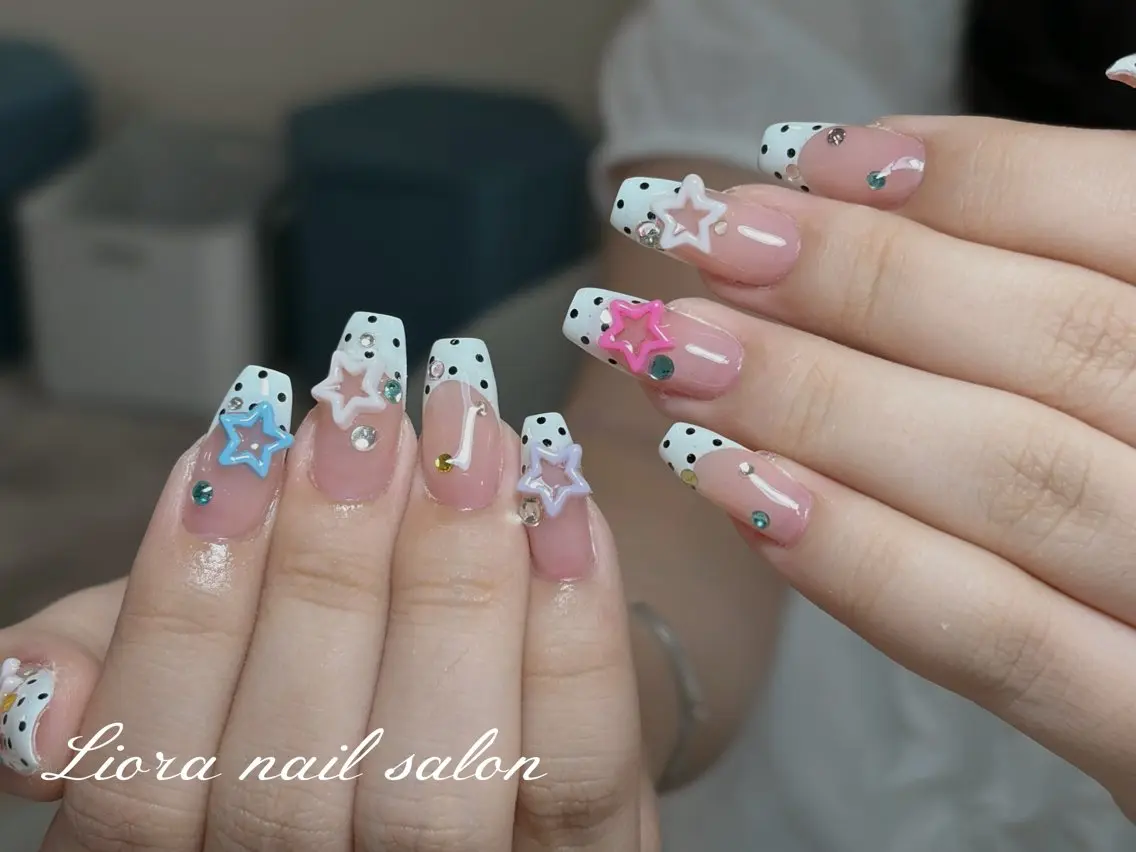 ネイル チークネイル フットネイル フレンチネイル ジェルネイル ガーリー ハンドネイル Liora nailのネイルデザイン