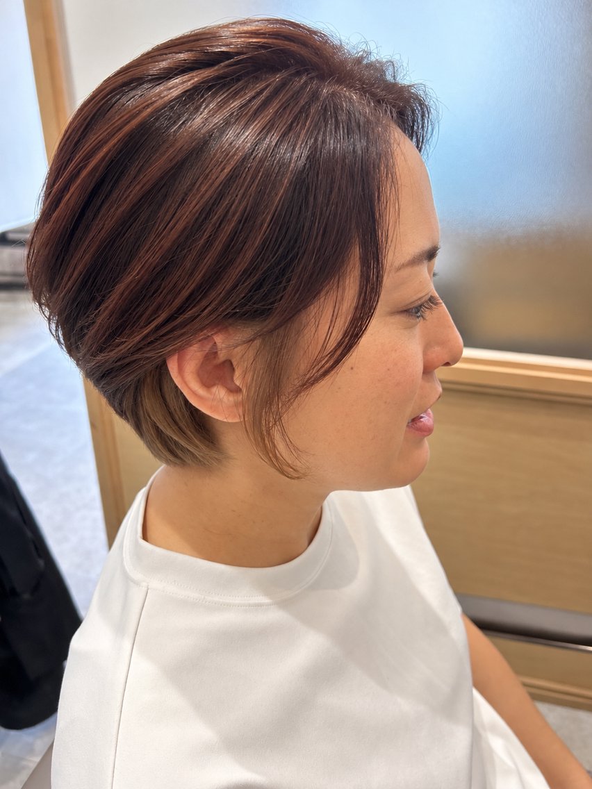 ショート カラー イヤリングカラー インナーカラー 卒業式のヘアスタイル ヘアカラー 久木原 ゆりのヘアスタイル