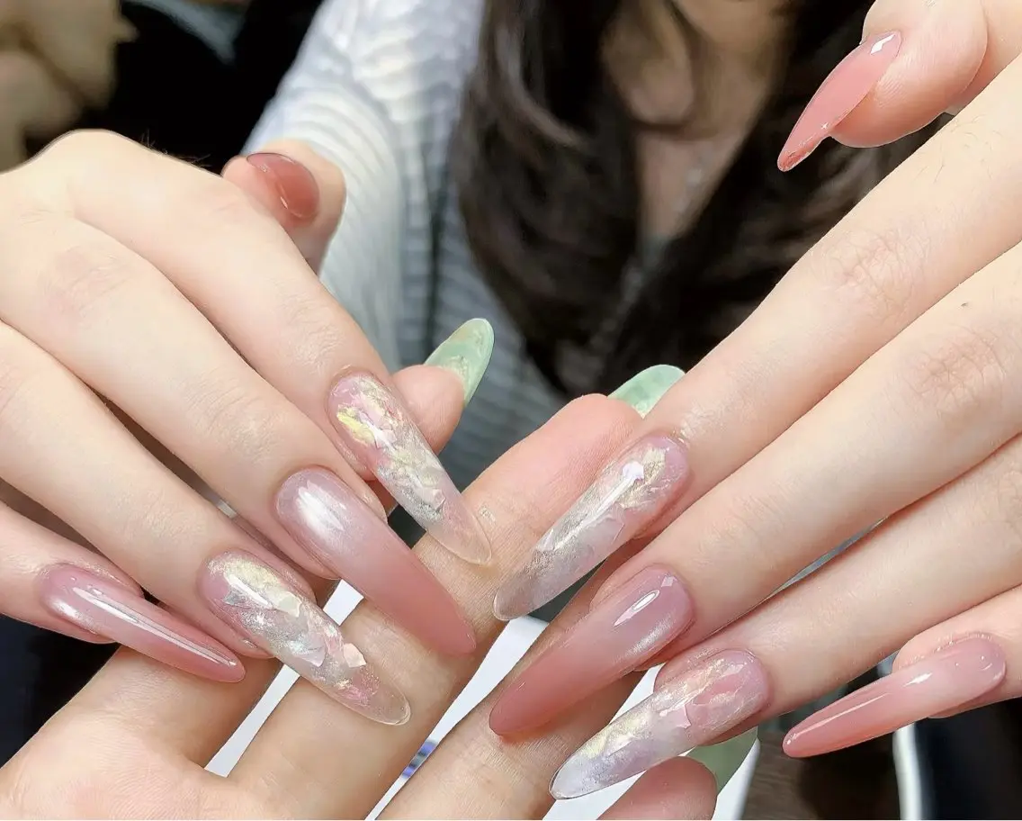 ネイル Hello Nailのネイルデザイン