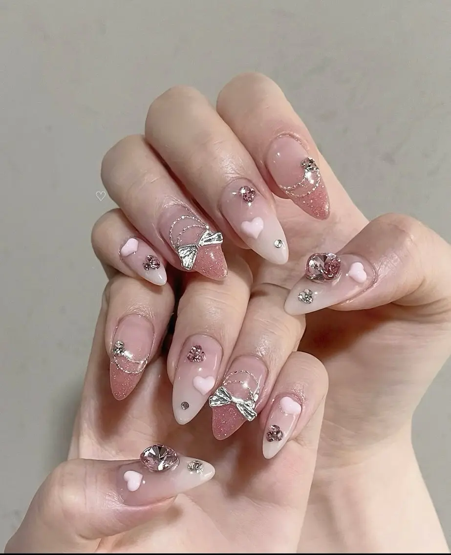 ネイル オーロラネイル チークネイル フットネイル フレンチネイル ジェルネイル ハンドネイル ハンドケア NEW NAIL💞 yukiのネイルデザイン