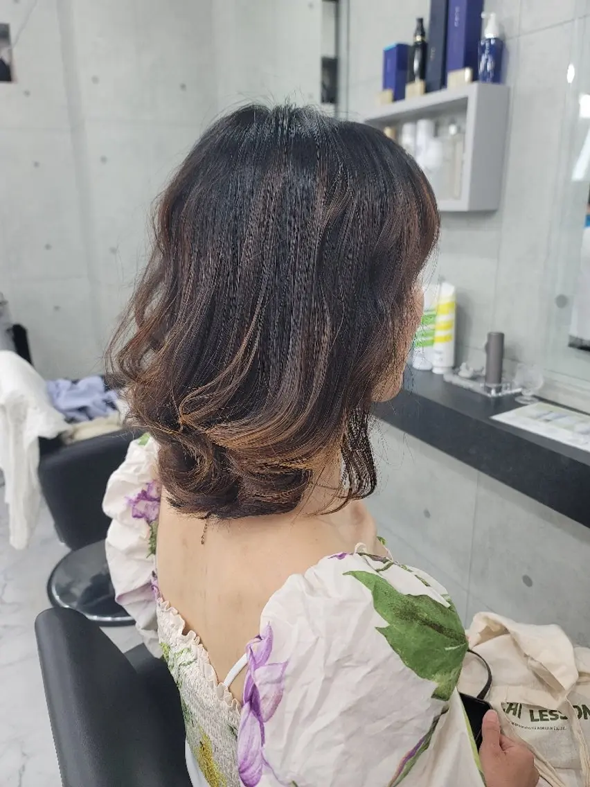 セミロング カラー ヘアアレンジ ❇️安達 優心❇️ レイヤー/艶髪特化のヘアスタイル