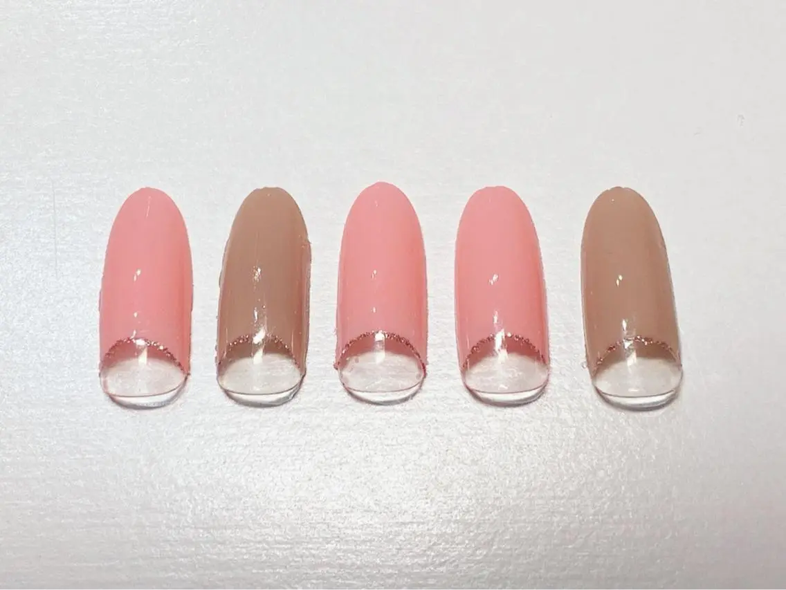 ネイル フレンチネイル ラメ(グリッター) 逆フレンチ 丸山 智香のネイルデザイン