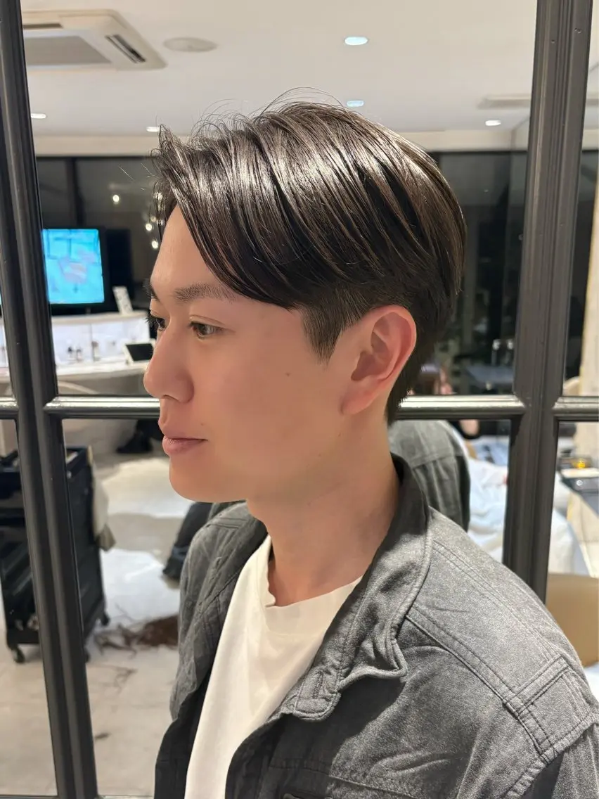 メンズ センターパート ツーブロック カット 🩶kind虎井遥音 🩶のヘアスタイル