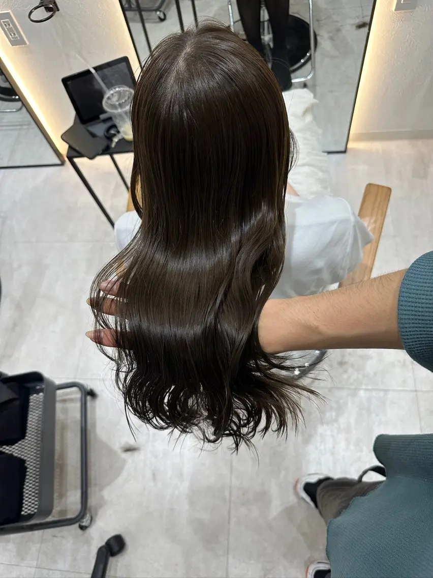 ロング カラー アッシュ ベージュカラー ブラウンカラー 透明感カラー グレージュ 福田 れん/個室 ReFa認定サロンのヘアスタイル
