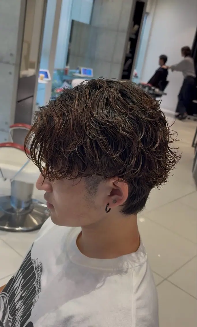パーマ メンズ 波巻きパーマ 藤原 幸大のヘアスタイル