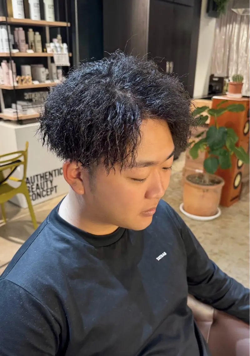 ショート パーマ メンズ メンズパーマ メンズツイストパーマ ツイストパーマ カット パーマ BEHIND THE CURTAIN りこのヘアスタイル