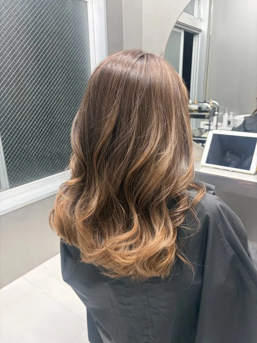 ロング カット ヘアカラー トリートメント 🫧バレイヤージュ/ ハイライト/ミズキのヘアスタイル