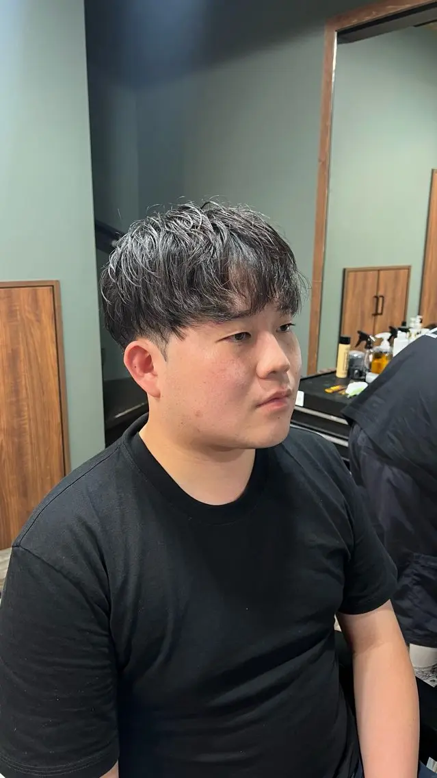ミディアム センター分けマッシュ 募集中‼️荻沼快のヘアスタイル
