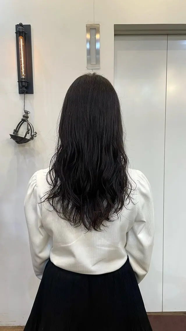 ロング 坂本菜摘 |レイヤーカットのヘアスタイル