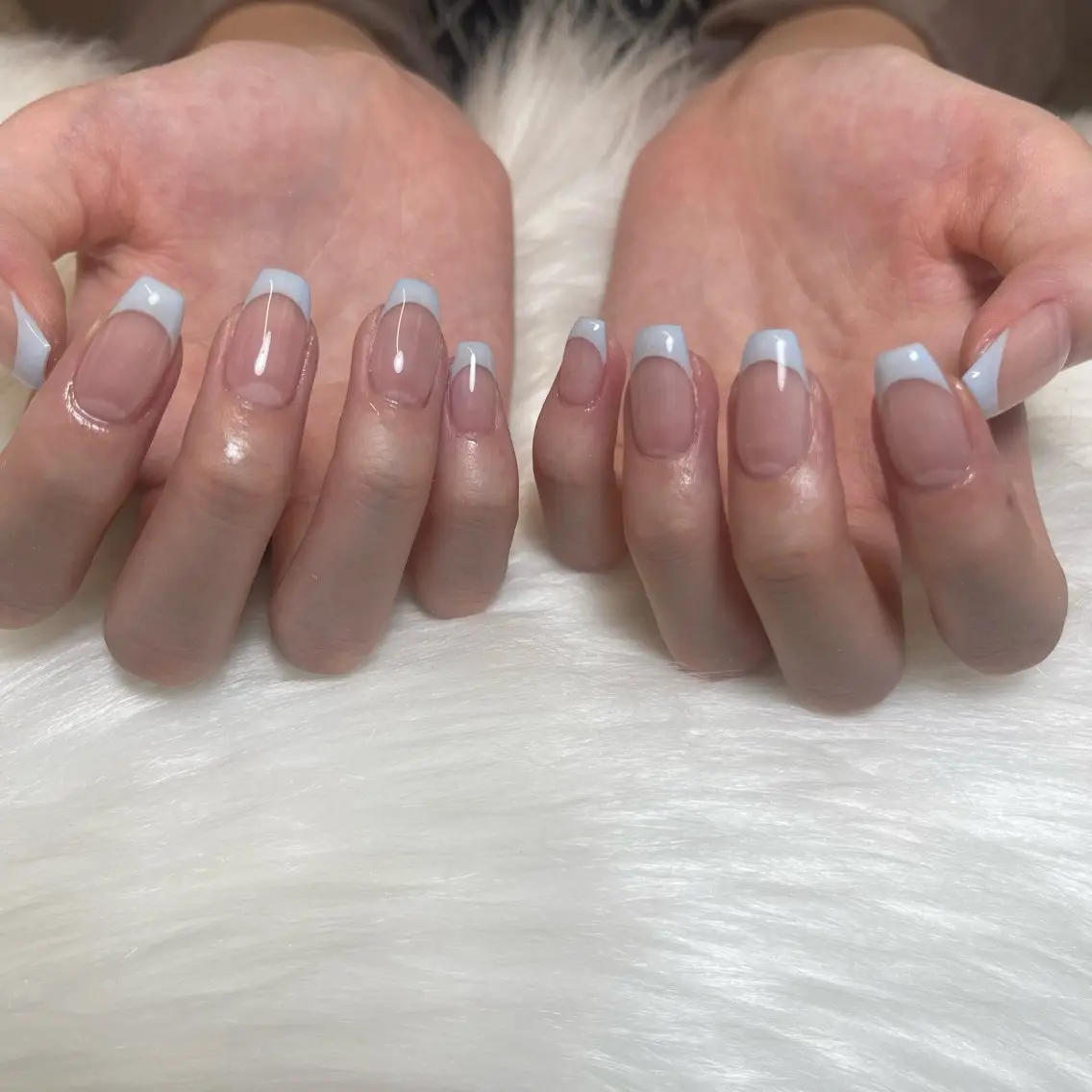 ネイル フレンチネイル ハンドネイル 🧁fein. nana🩵のネイルデザイン