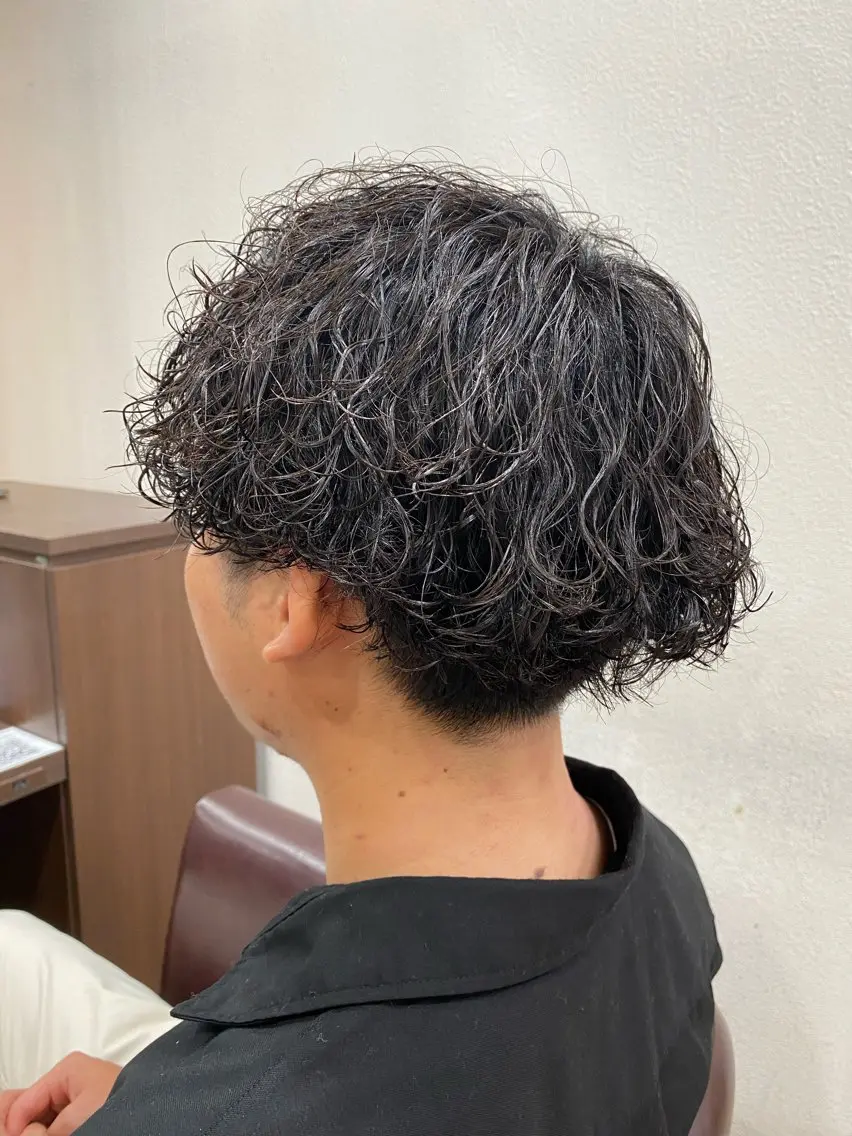 ショート パーマ メンズ メンズパーマ ツイストスパイラルパーマ スパイラルパーマ 仲井 充のヘアスタイル