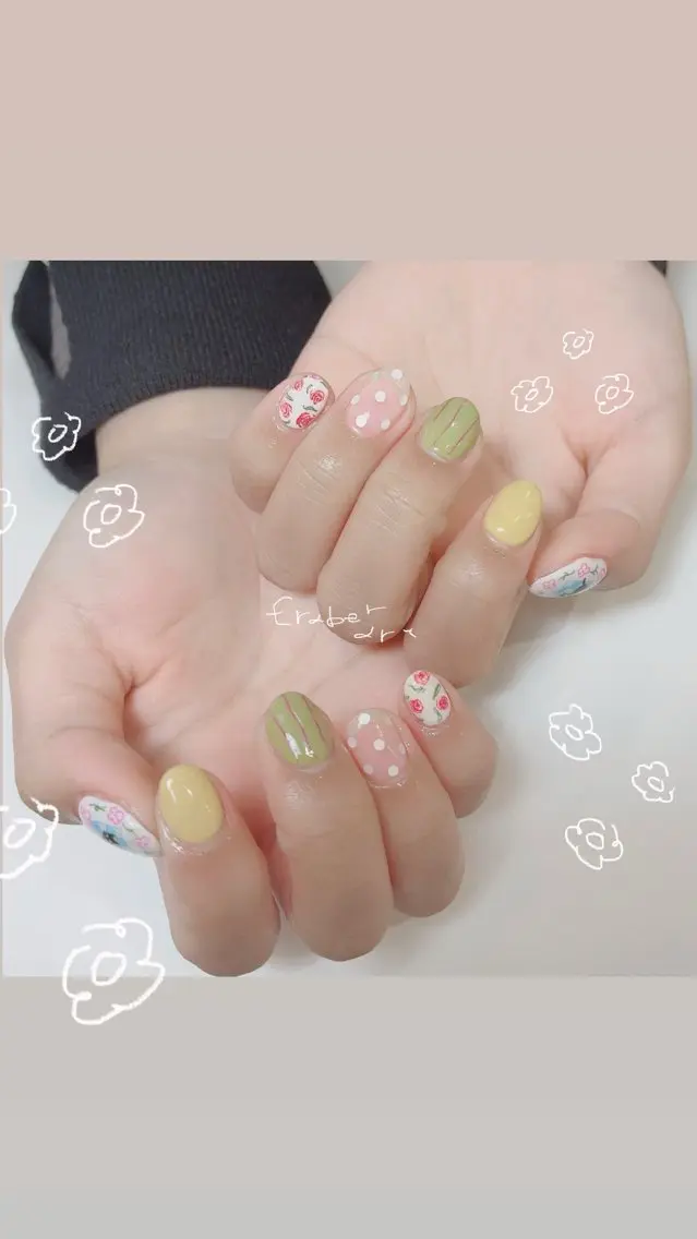 ネイル BRooCH yuzuのネイルデザイン