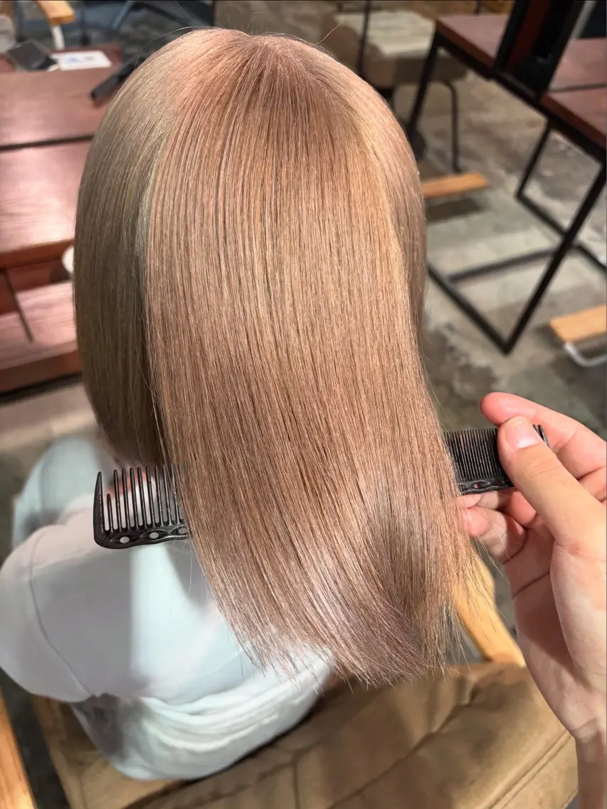 ミディアム カラー カット ヘアカラー トリートメント 小顔垢抜けレイヤー/ ハイトーン/YUTOのヘアスタイル