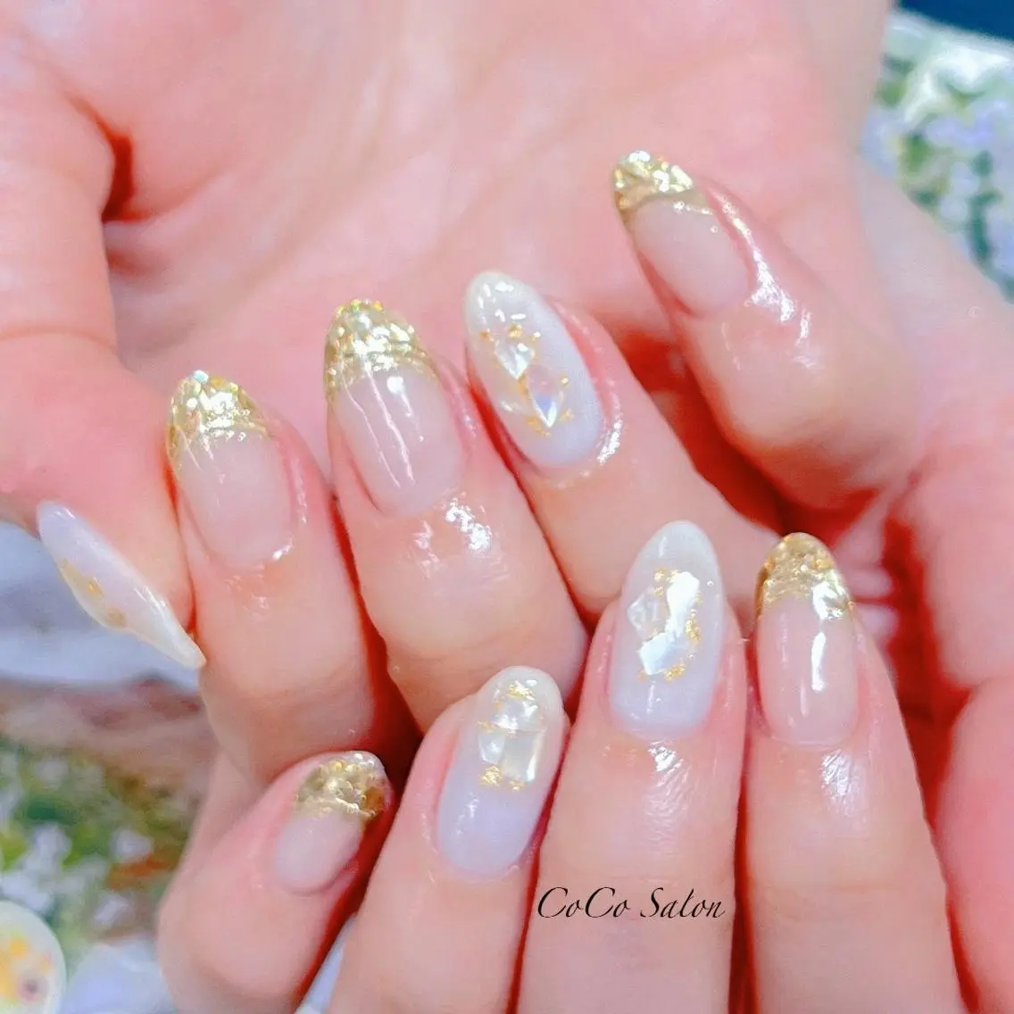 ネイル 成人式 長さ出し フレンチネイル ジェルネイル ゴールド ハンドネイル CoCoSalon ネイル/まつ毛予約のネイルデザイン