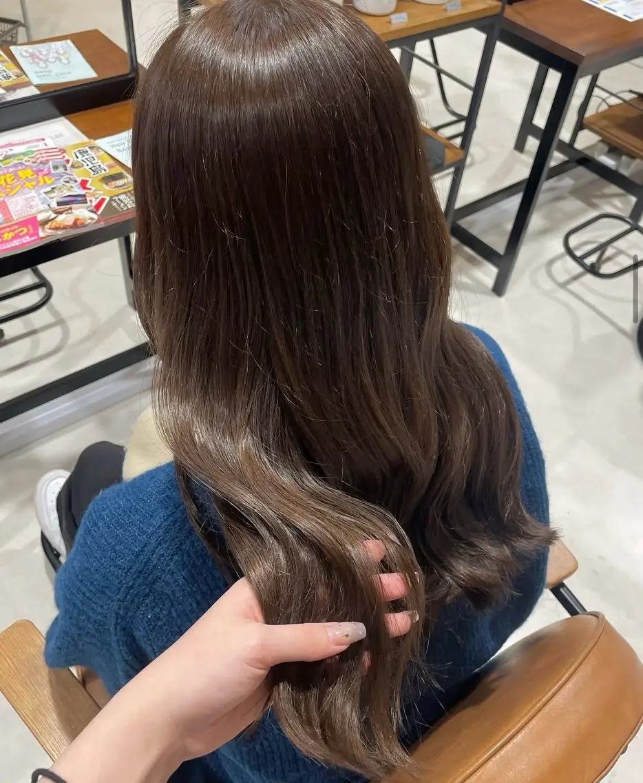 カラー amoretto kiraのヘアスタイル