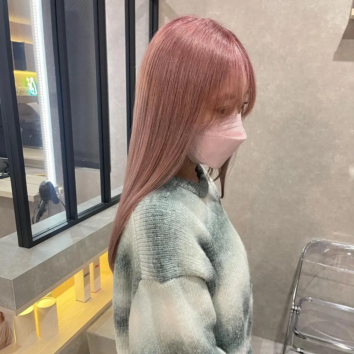セミロング カラー 一ノ瀬 暁のヘアスタイル