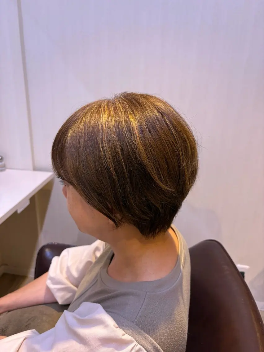 ショート カラー ハイライトカラー ハイライト ショートヘア ヘアカラー 上川畑 つかさのヘアスタイル