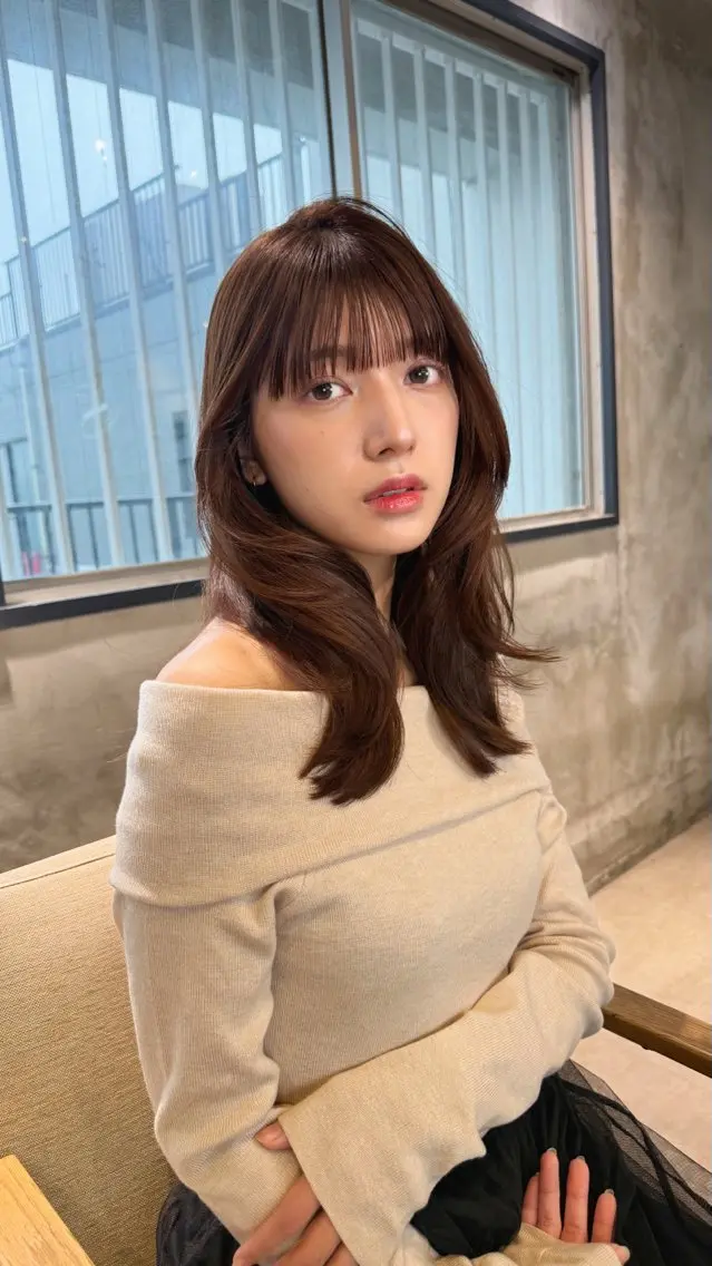 セミロング カラー ブラウンカラー ショコラブラウン レイヤーカット カット ヘアカラー トリートメント ヘッドスパ 髪質改善カラーサロン 代表　KOHEIのヘアスタイル