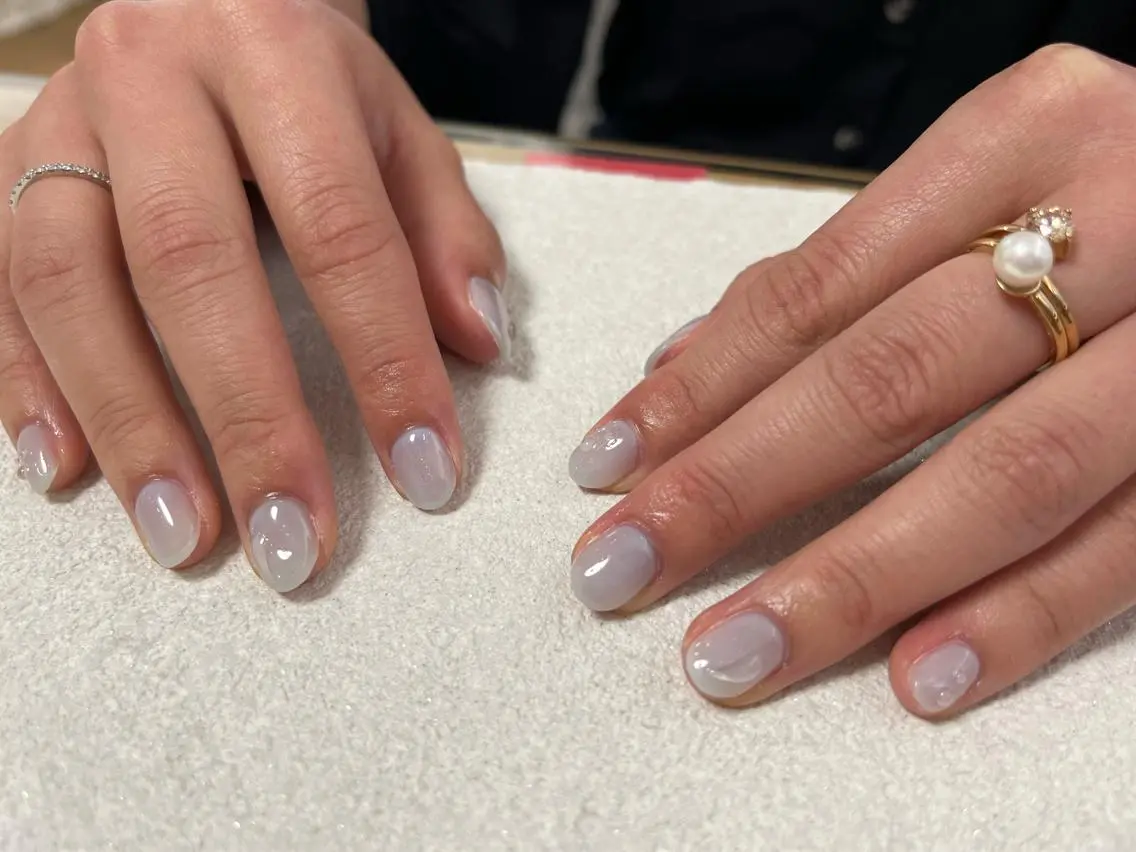 ネイル オーロラネイル フラワーネイル フットネイル フレンチネイル ジェルネイル mogunail &blowのネイルデザイン
