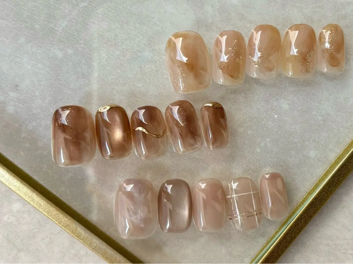 ネイル ニュアンスネイル aoi .のネイルデザイン